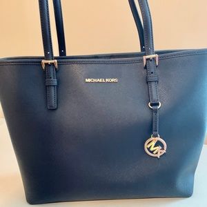 Navy Michael Kors Med Jet Set Carry All